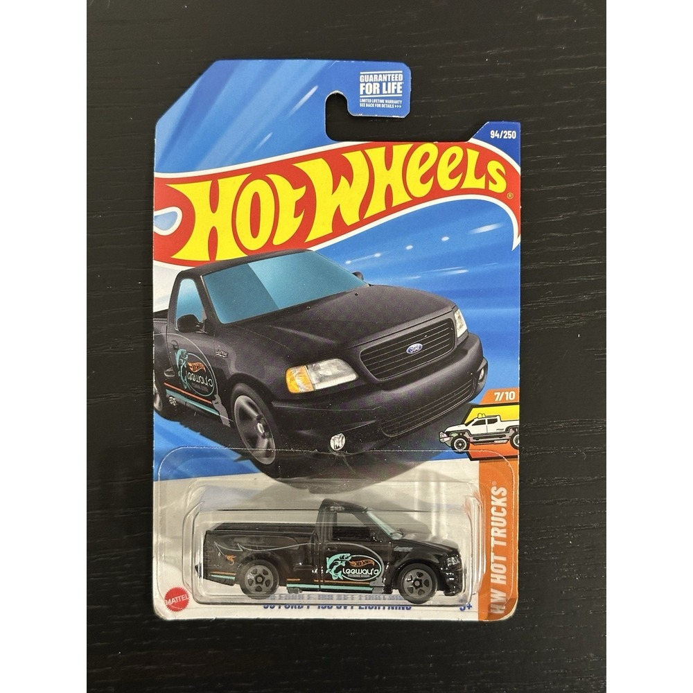 (8) various Hot Wheels: Chevy Toyota 68 Corvette Nissan Bugatti Gordon 99 Ford - Picture 9 of 10